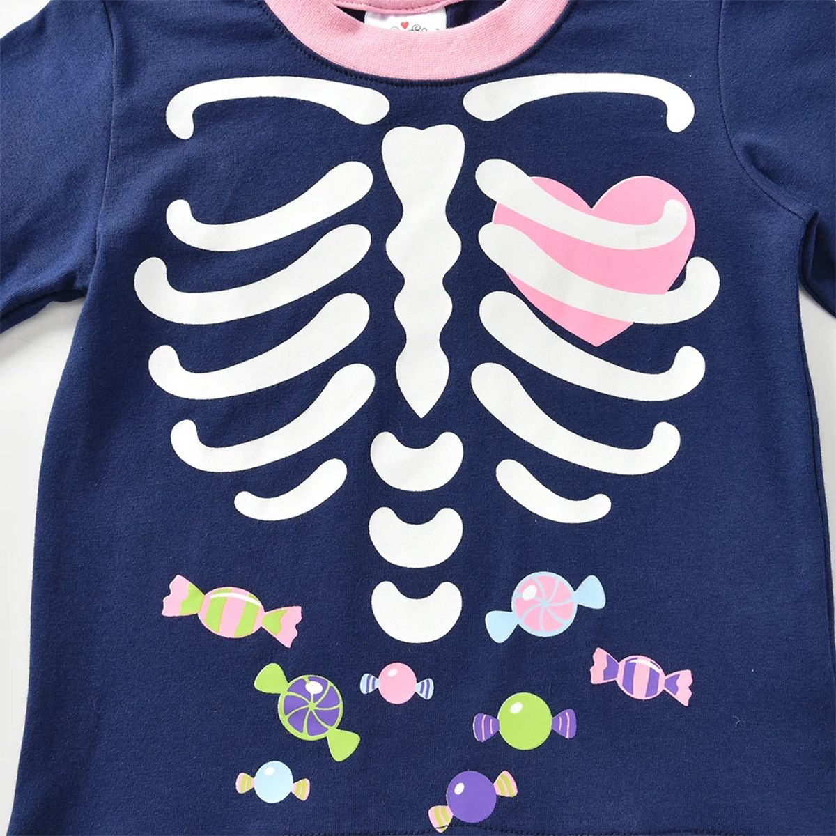 Comfortable Long Sleeve Pajamas Set for Girls with Cartoon Print Comfortable Long Sleeve Pajamas Set for Girls with Cartoon Print