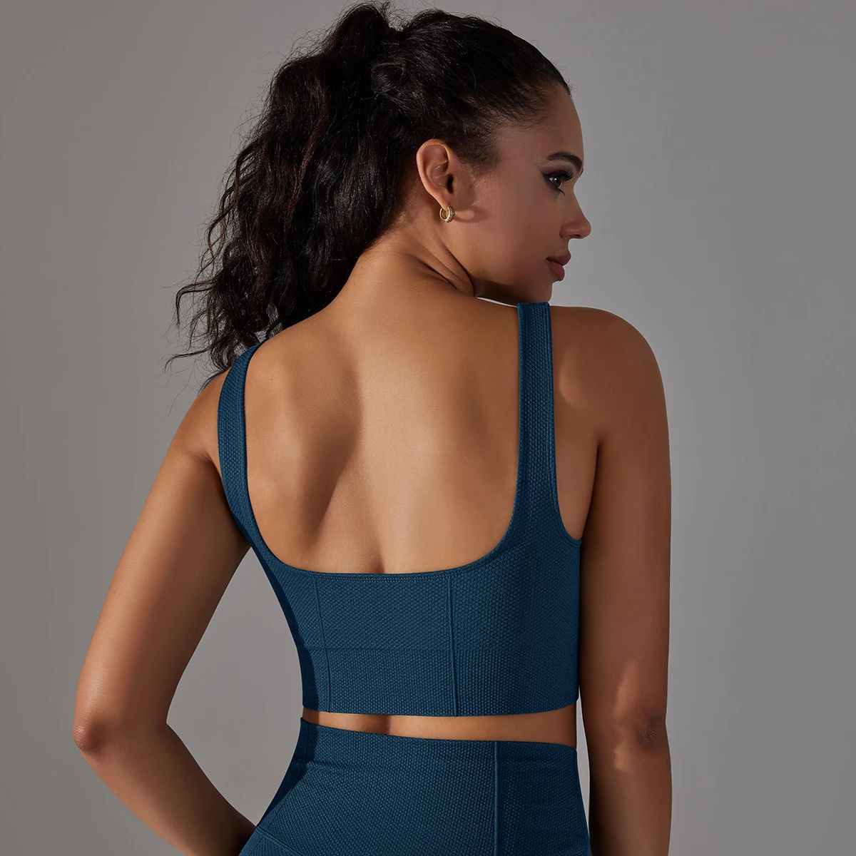 Seamless Sports Bra for Women – Breathable Yoga Workout Support Seamless Sports Bra for Women – Breathable Yoga Workout Support