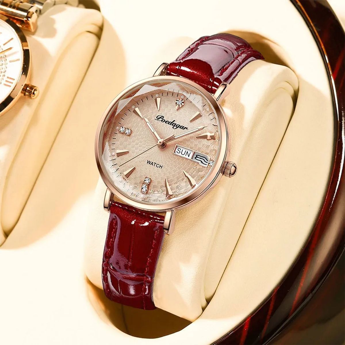 Elegant Ultra-Thin Leather Watch with Luminous Quartz Movement Poedagar - Women's Dress Watches 1