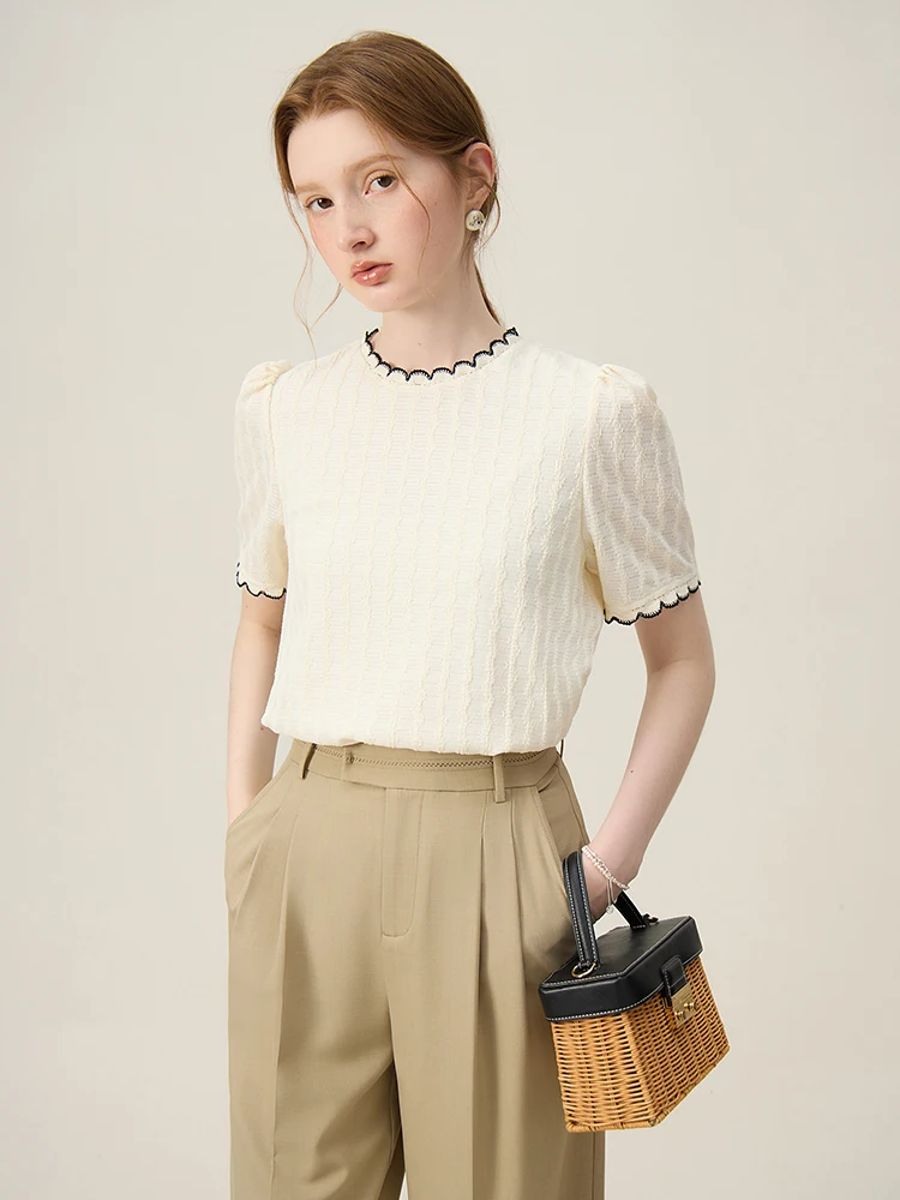 Women's Lace Neckline Short-Sleeve Knitted Summer Blouse