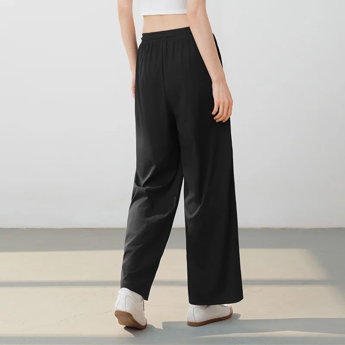 Semir - Women's Relaxed Pants 4