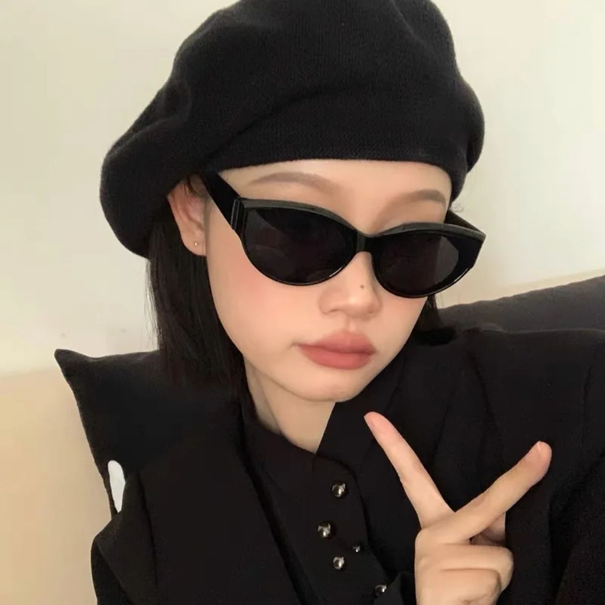 Vintage Oval Cat Eye Sunglasses for Effortless Outdoor Style Rmm - Women's Cat Eye Sunglasses 4