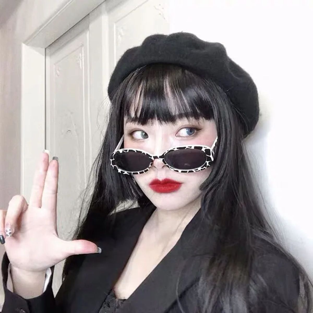 Small Oval Punk Style Sunglasses for Vintage Everyday Looks Rmm - Women's Round Sunglasses 3