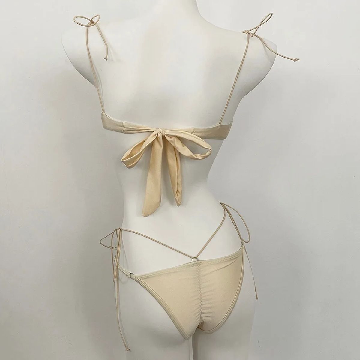 High Cut Push-Up Bikini Set with Embroidered Floral Design High Cut Push-Up Bikini Set with Embroidered Floral Design