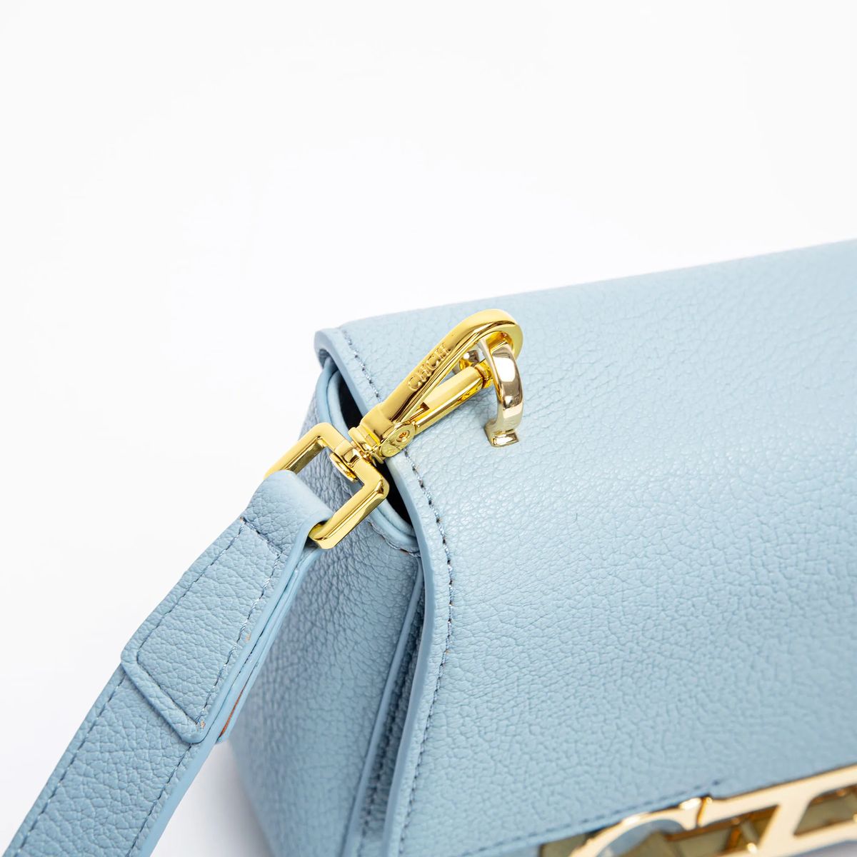 Classic Flip Crossbody Bag for Business and Daily Commutes
