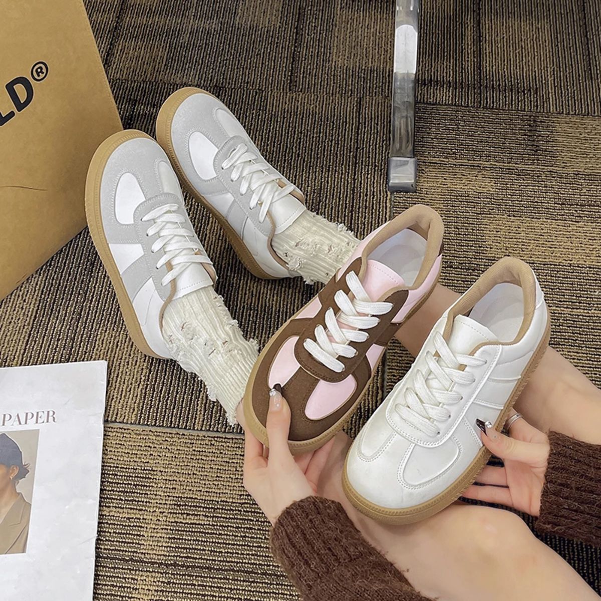 Cozok - Women's Low Top Sneakers 3