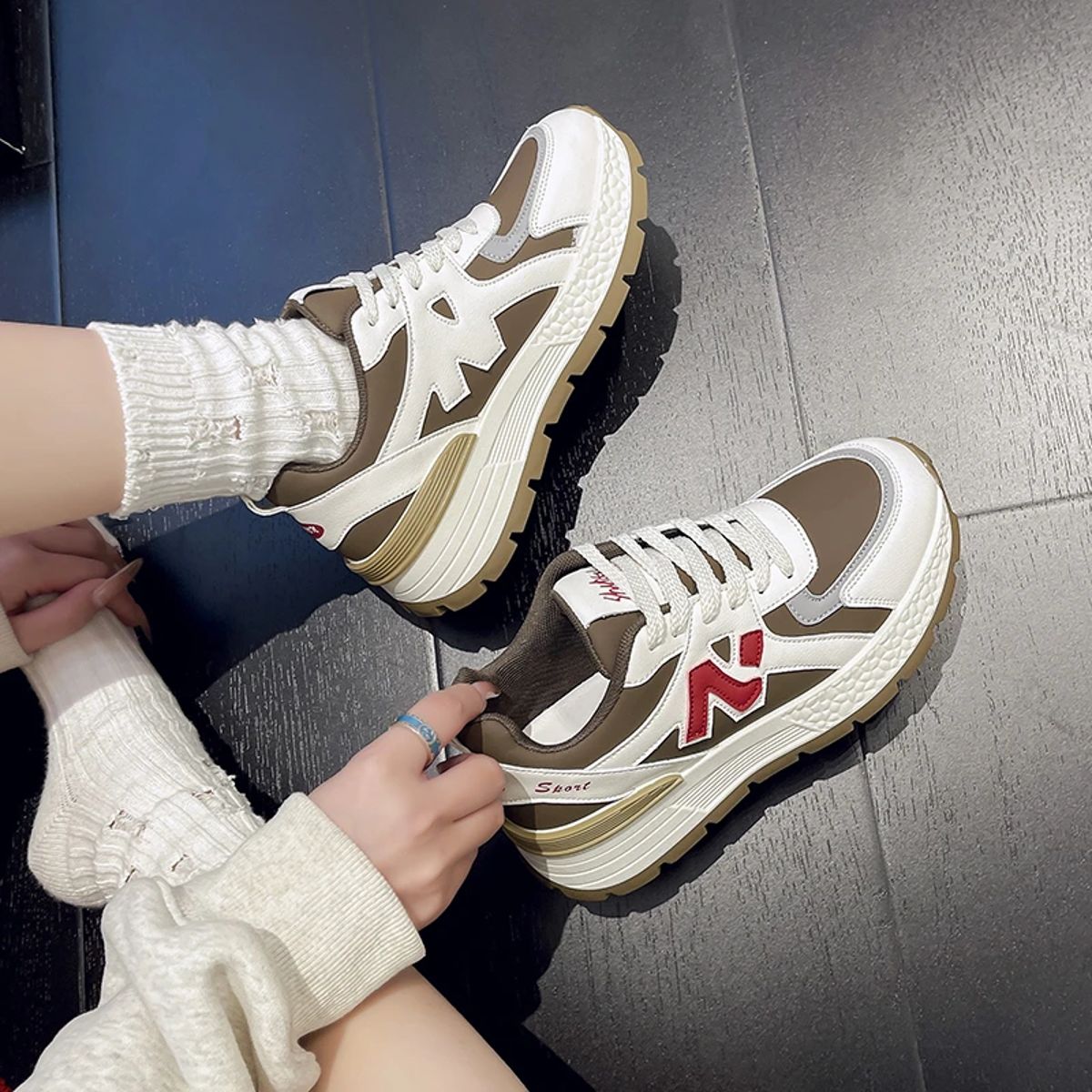 Cozok - Women's Low Top Sneakers 4