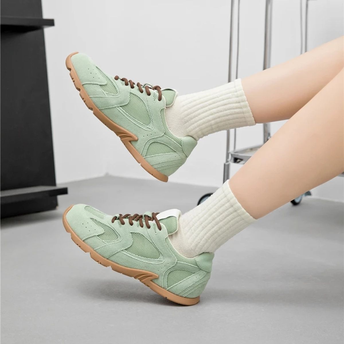 Aiyuqi - Women's Low Top Sneakers 2