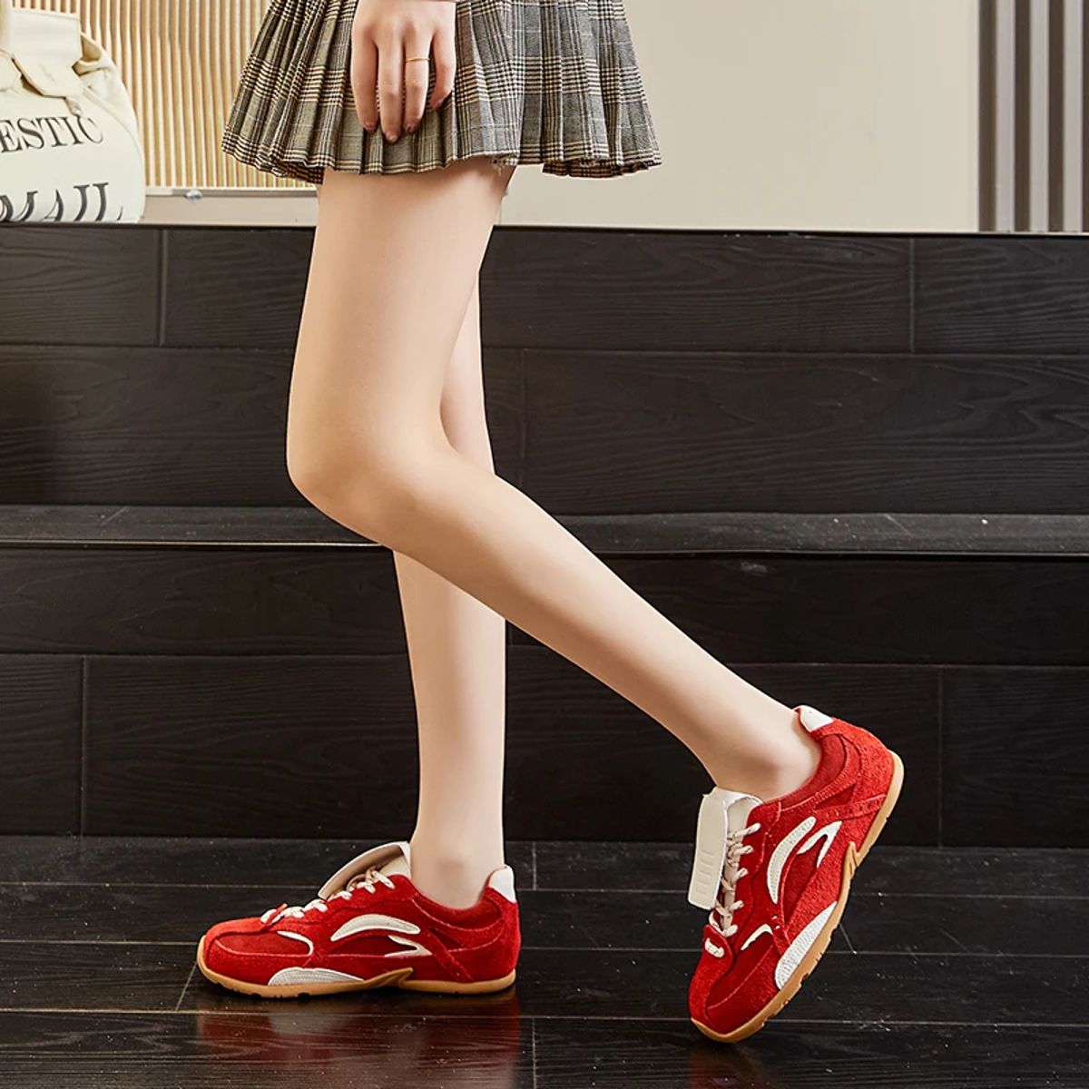 Comfortable Lace-Up Sports Shoes for Active Women Everyday Wear Aiyuqi - Women's Low Top Sneakers 3