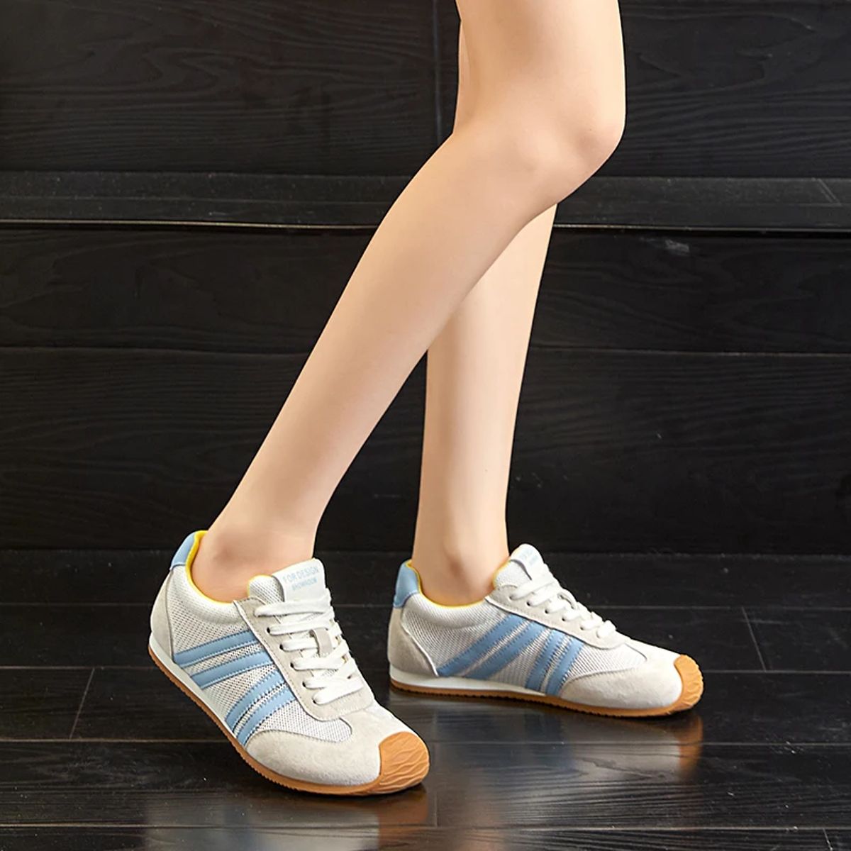 Breathable Lace-Up Flat Sneakers for Running and Daily Use Aiyuqi - Women's Low Top Sneakers 2