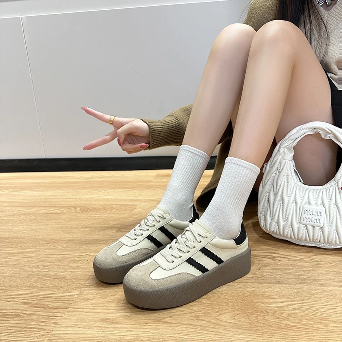 Aiyuqi - Women's Low Top Sneakers 2