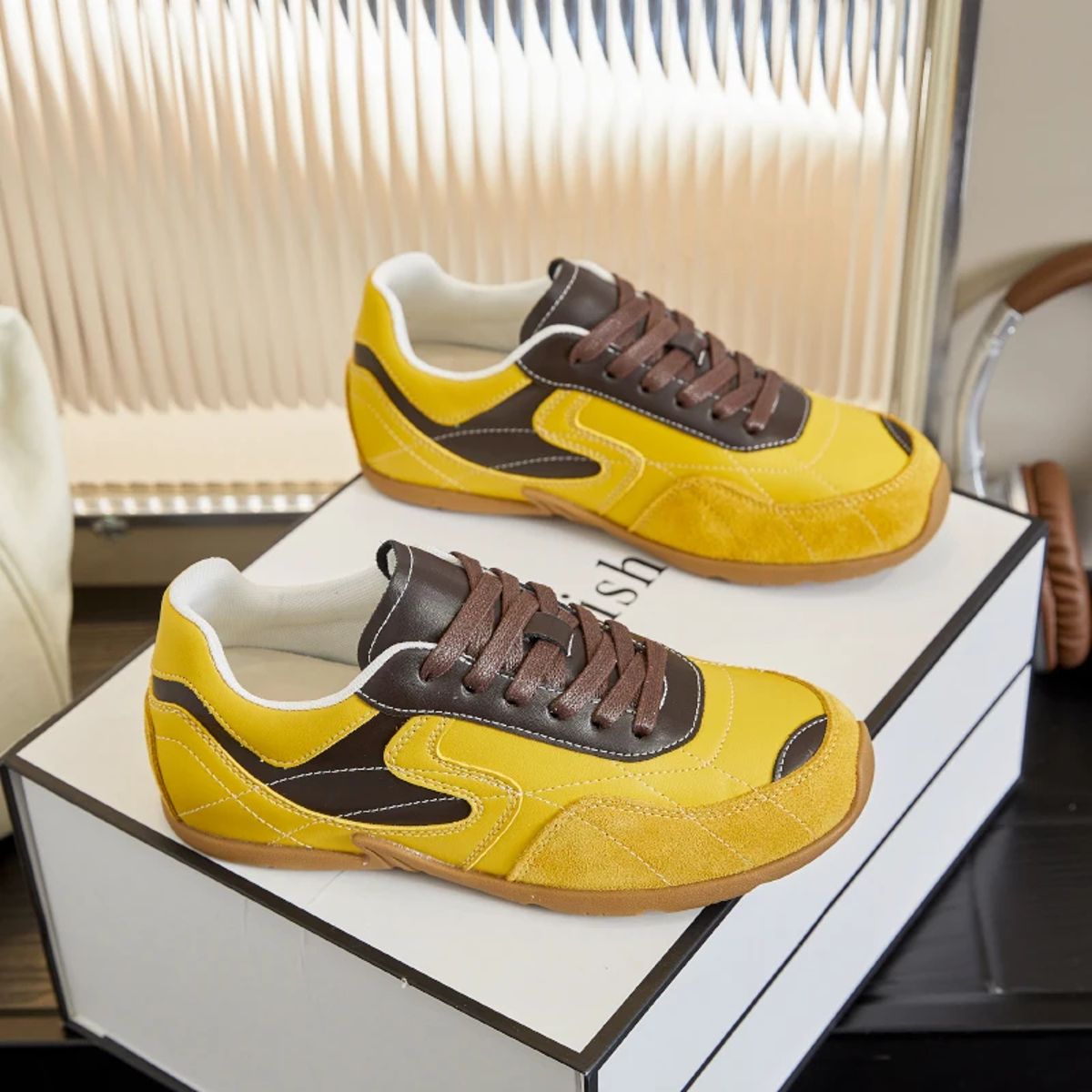 Aiyuqi - Women's Low Top Sneakers 1
