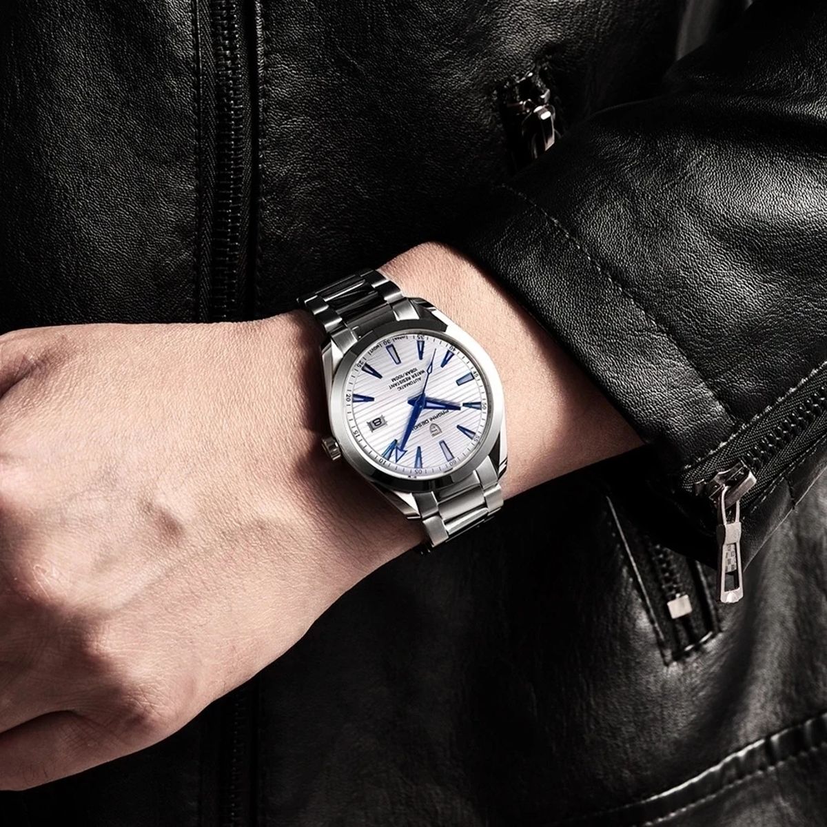 Luxury Mechanical Diver Watch with Sapphire Glass and 10Bar Resistance Luxury Mechanical Diver Watch with Sapphire Glass and 10Bar Resistance