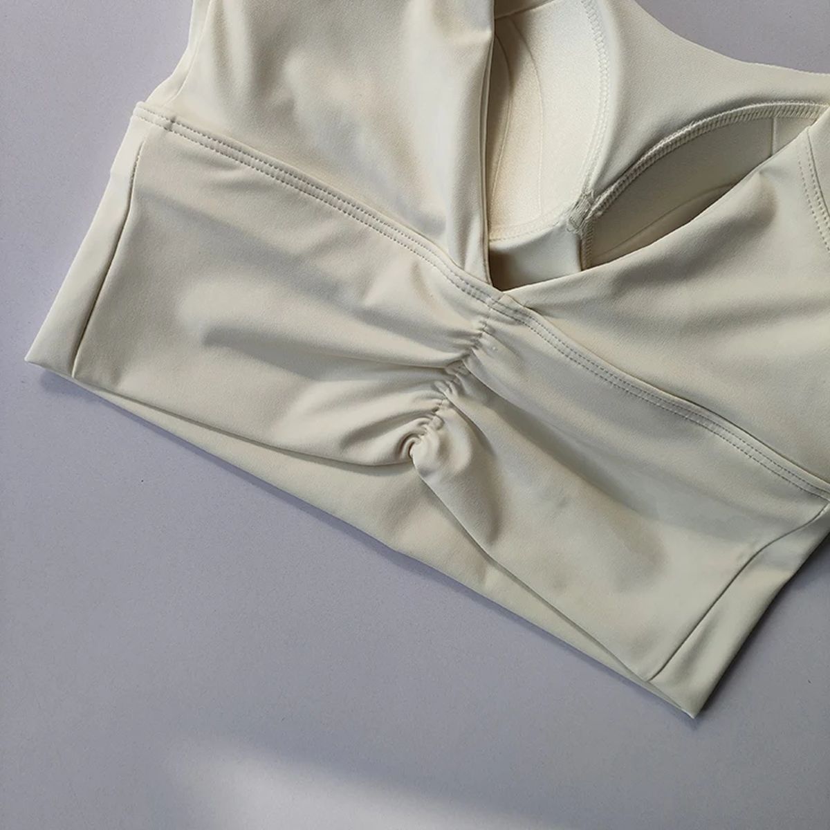High-Intensity Shockproof Sports Bra with Integrated Support