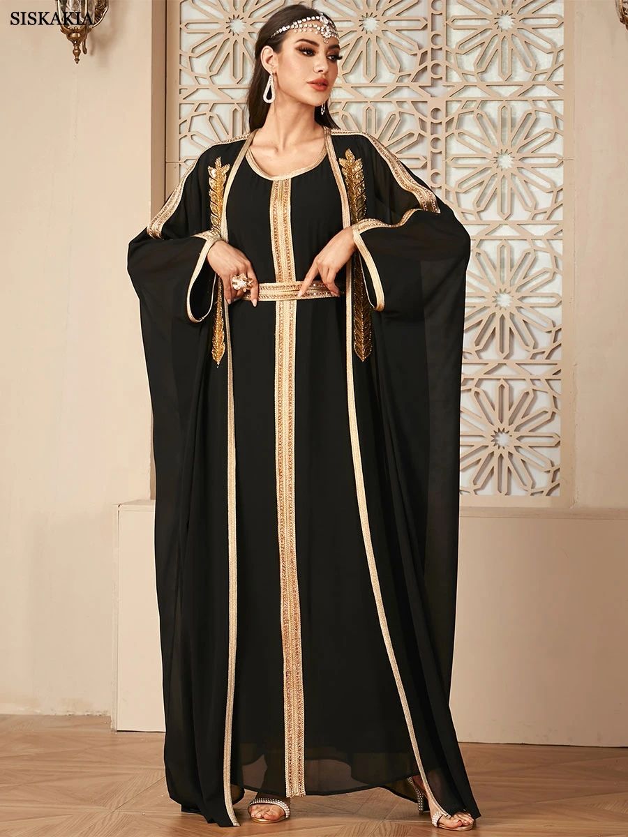 Stylish Two-Piece Sequin Jalabiya Set with Belt Detail Stylish Two-Piece Sequin Jalabiya Set with Belt Detail