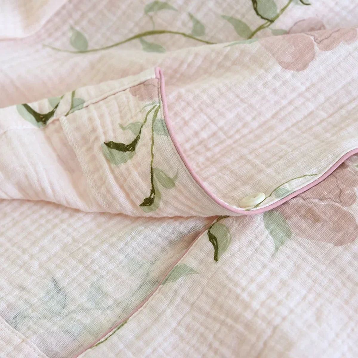 Cotton Crepe Two-Piece Floral Sleepwear Set for Home Comfort