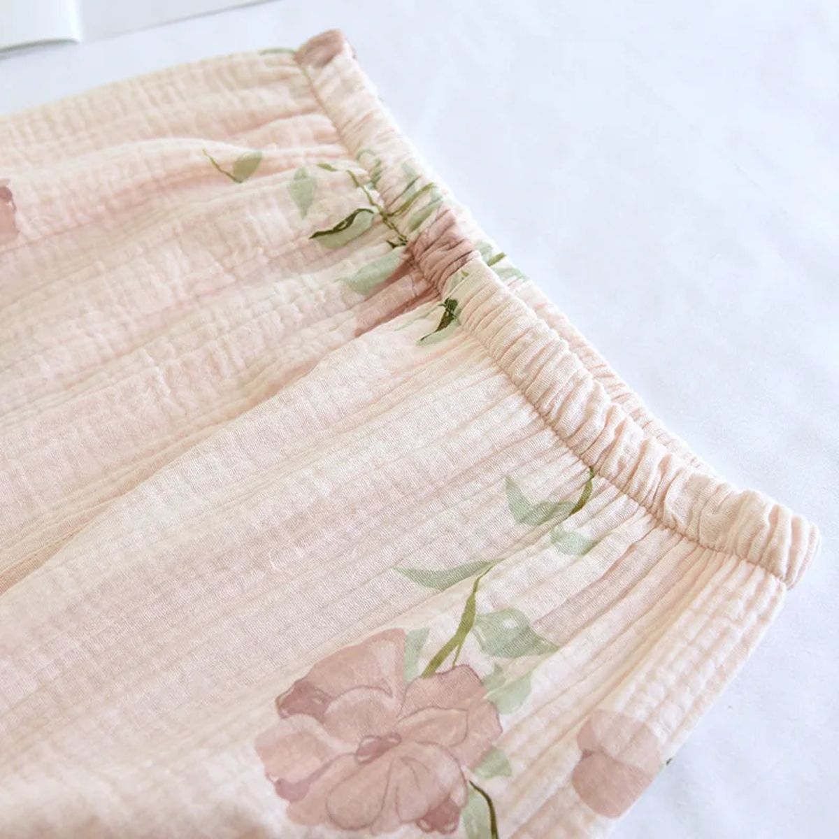 Cotton Crepe Two-Piece Floral Sleepwear Set for Home Comfort