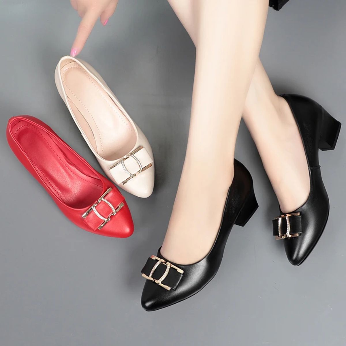Elegant Women's Mid-Heel Pointed Toe Genuine Leather Pumps