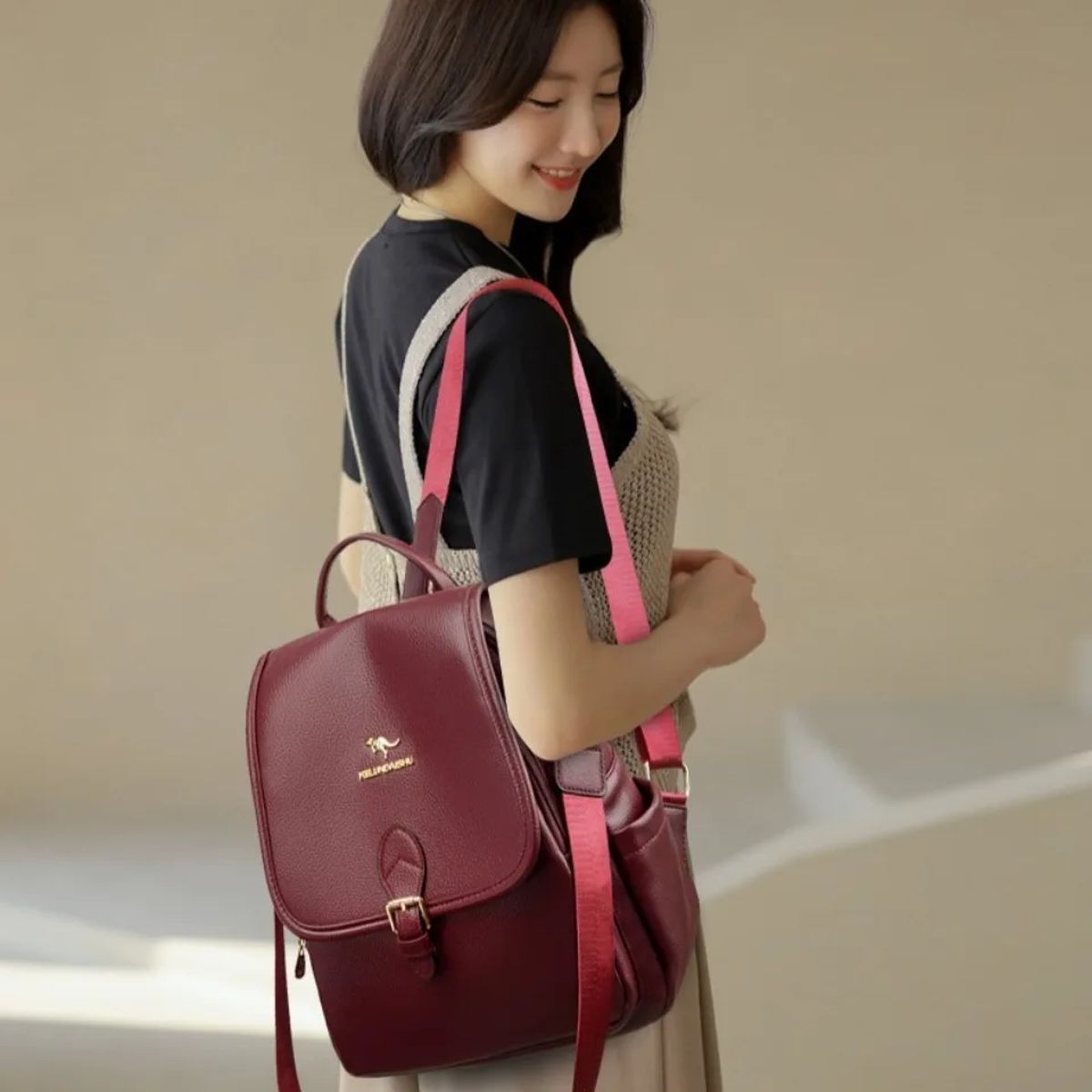 Elegant Leather Women’s Backpack with Wide Strap and Large Capacity