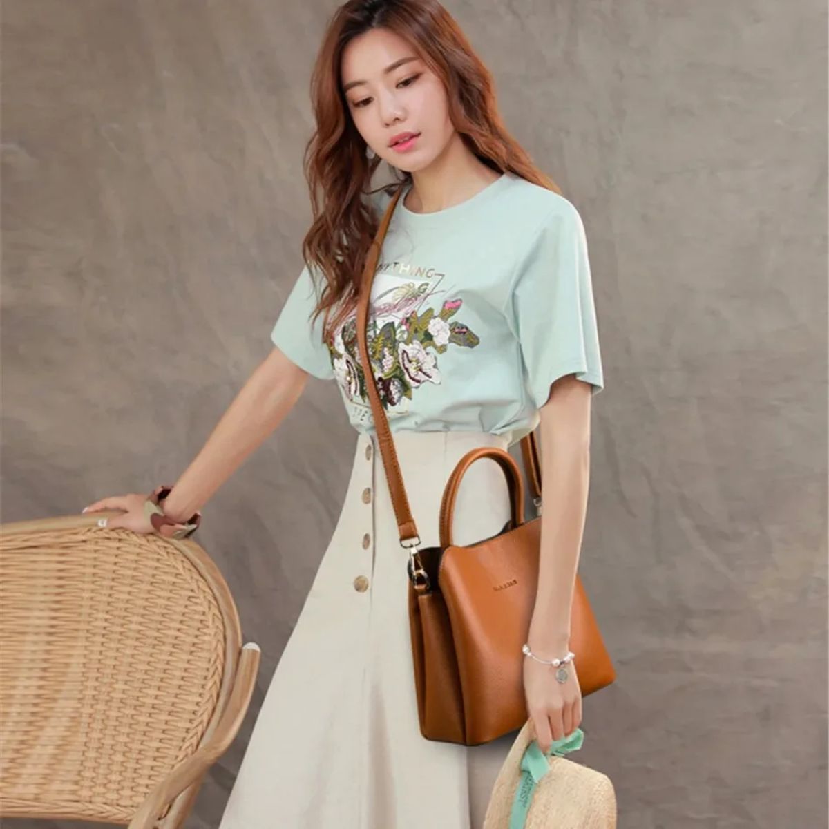 Luxury Genuine Leather Handbag with Multiple Pockets for Women Luxury Genuine Leather Handbag with Multiple Pockets for Women