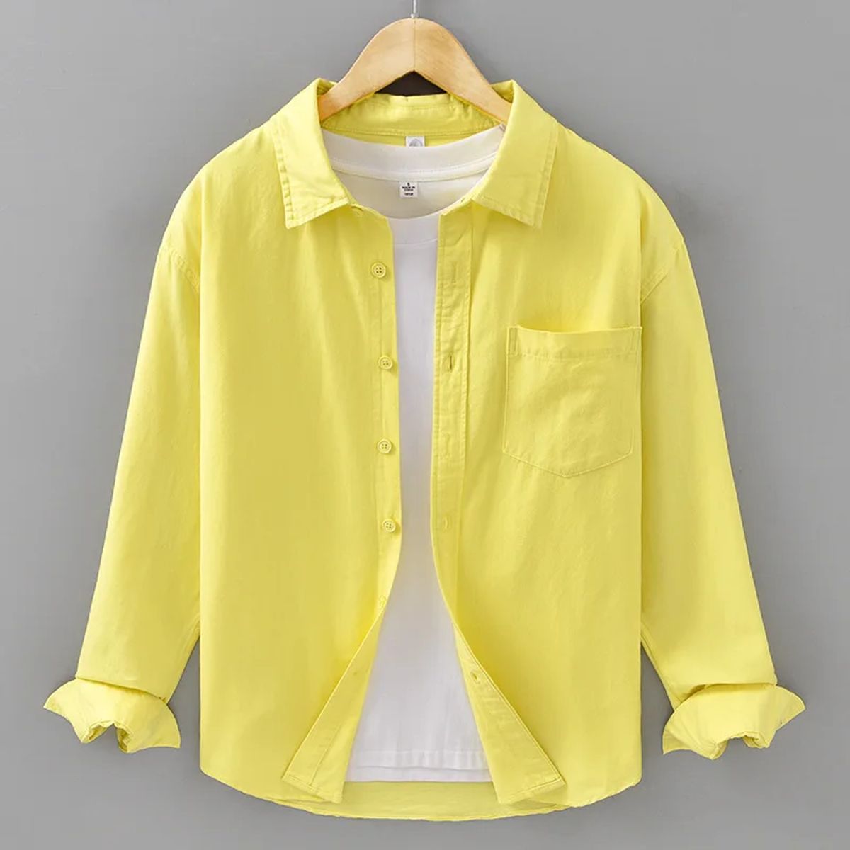 Classic Men’s Long-Sleeve Cotton Shirt for Everyday Smart Casual Wear