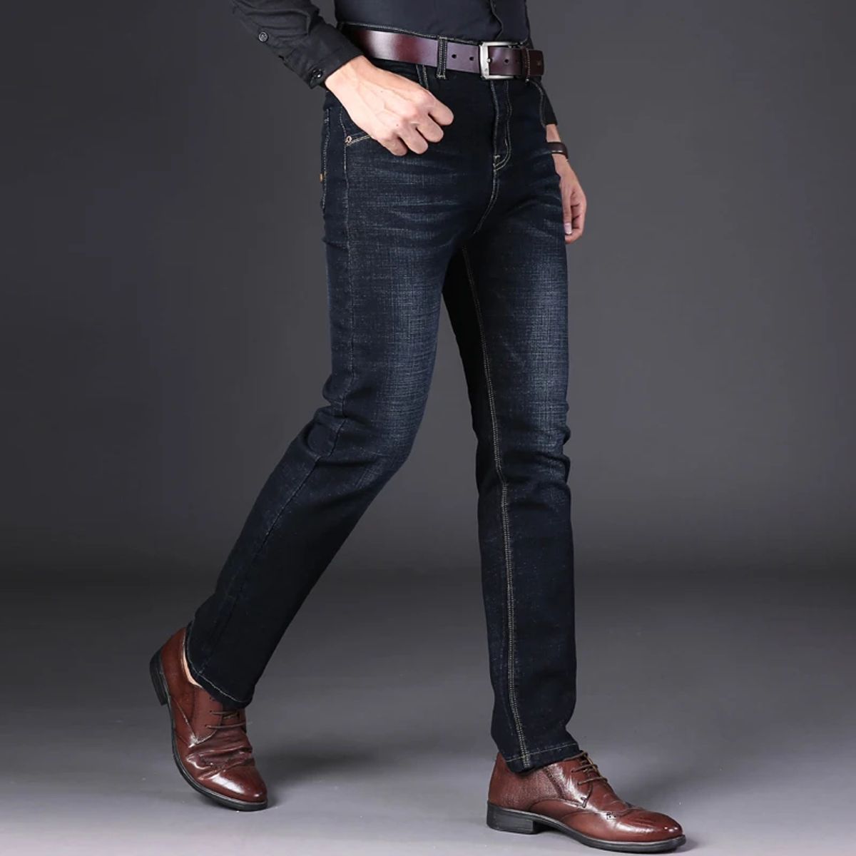 Classic Men’s Business Jeans with Stretch Comfort and Modern Style