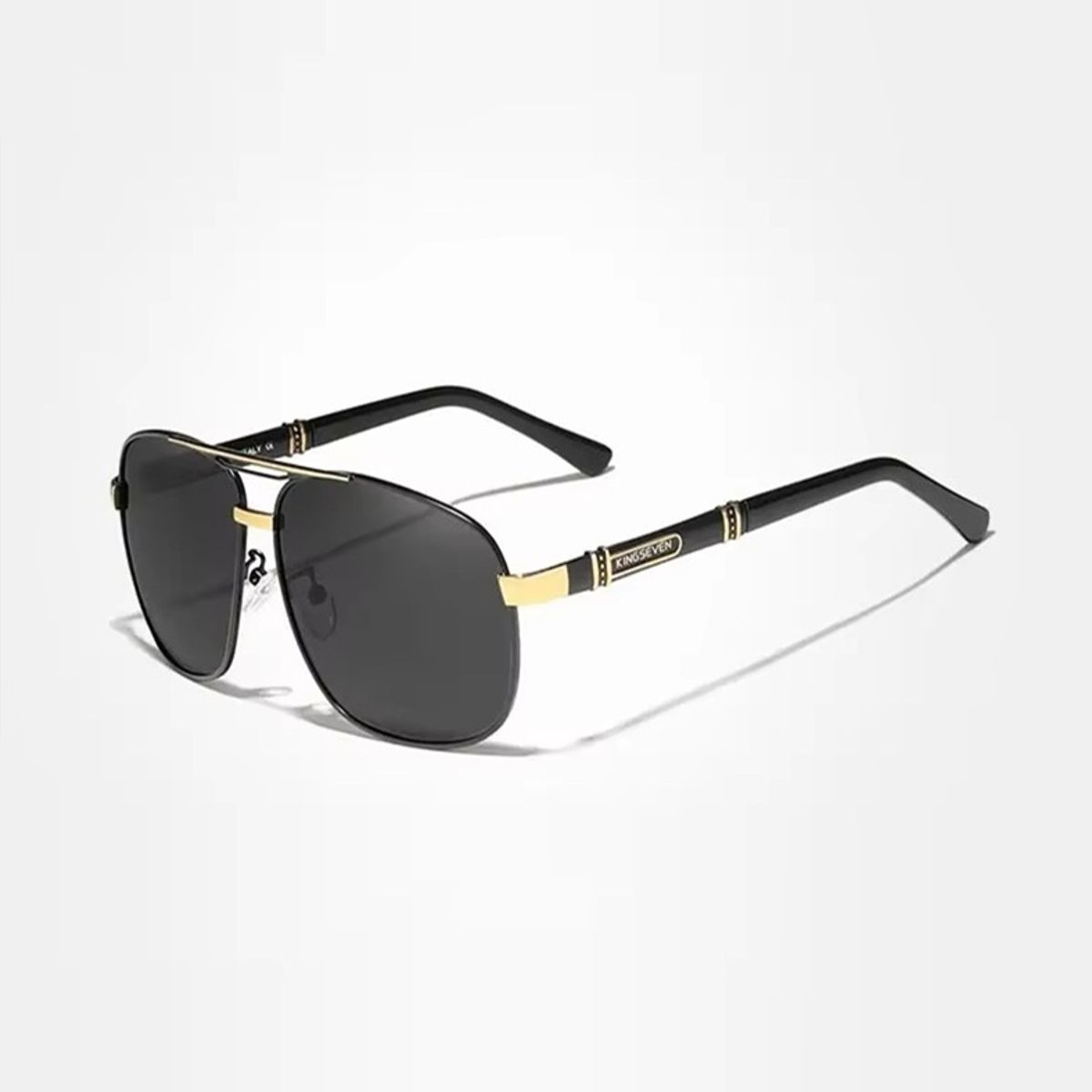 Classic Polarized Pilot Sunglasses for Men with UV400 Protection