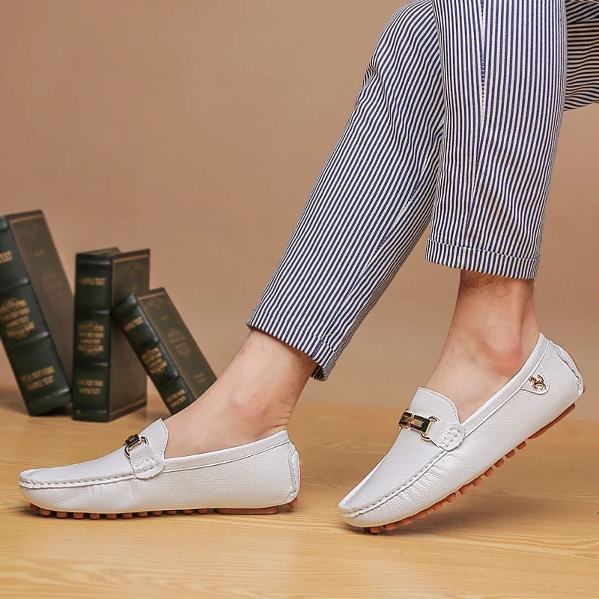 Handmade PU Leather Men’s Loafers for Casual Comfort Handmade PU Leather Men’s Loafers for Casual Comfort