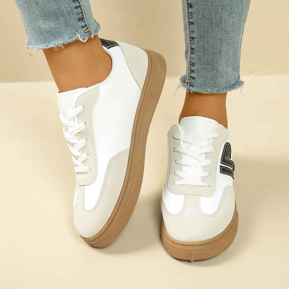 Lightweight Women's Casual Skate Shoes for Everyday Comfortable Wear Bzqbzx - Women's Low Top Sneakers 3
