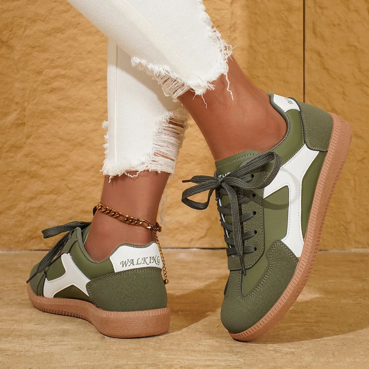 Women's Contrast Color Flat Sneakers with Soft Sole and Comfort Fit
