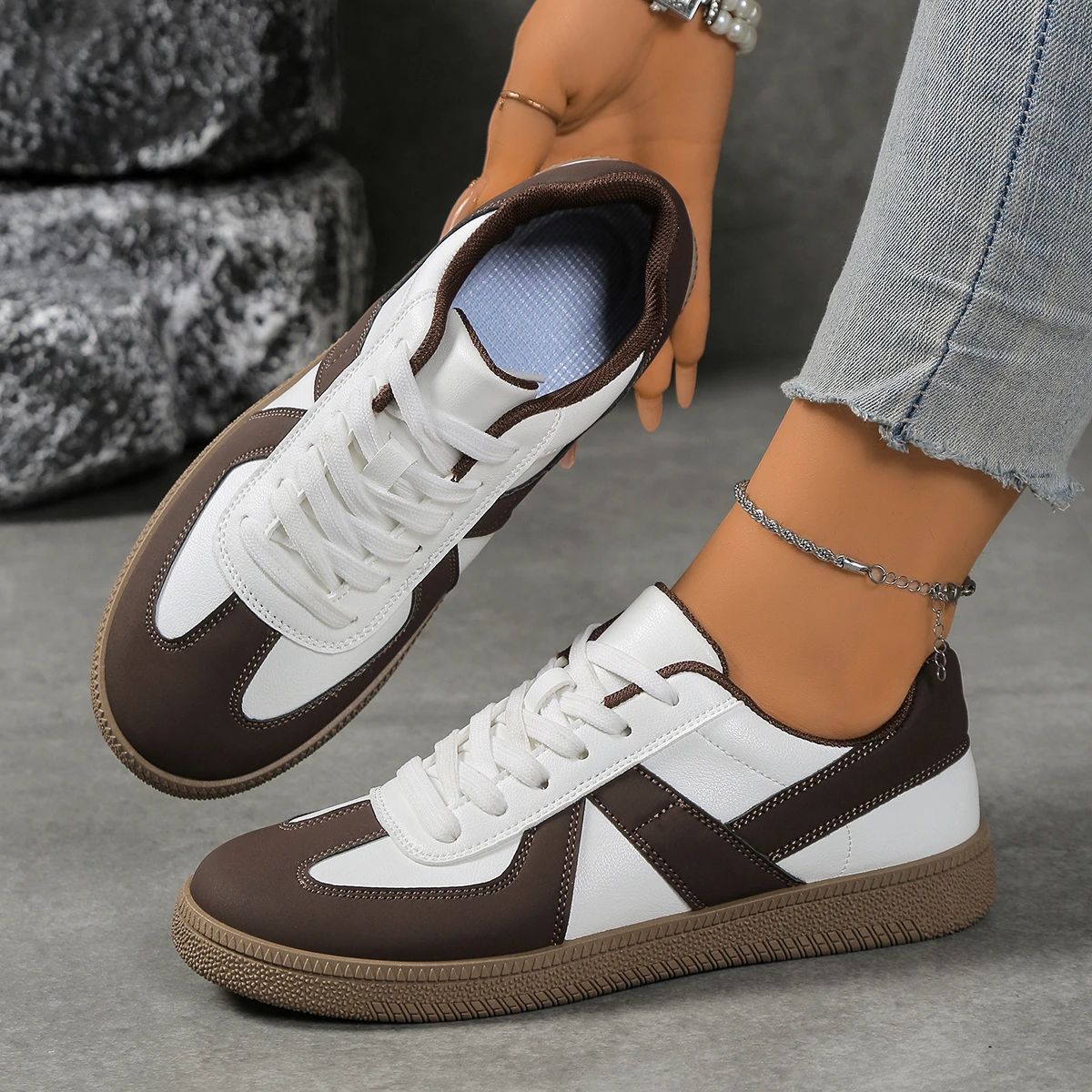 Bzqbzx - Women's Low Top Sneakers 3