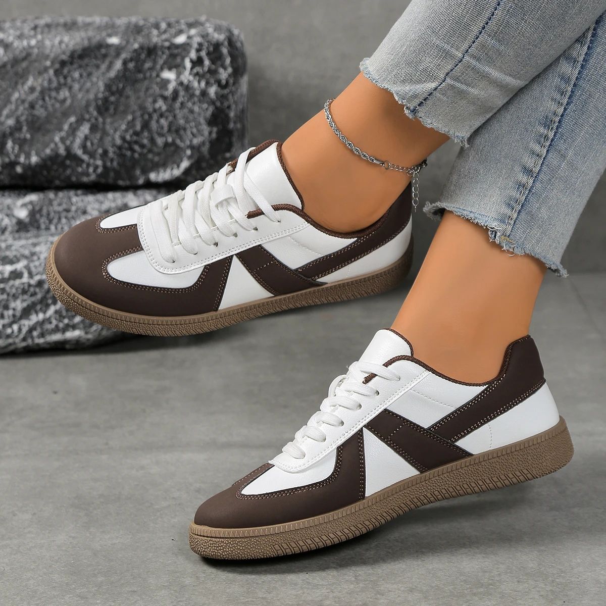 Bzqbzx - Women's Low Top Sneakers 4