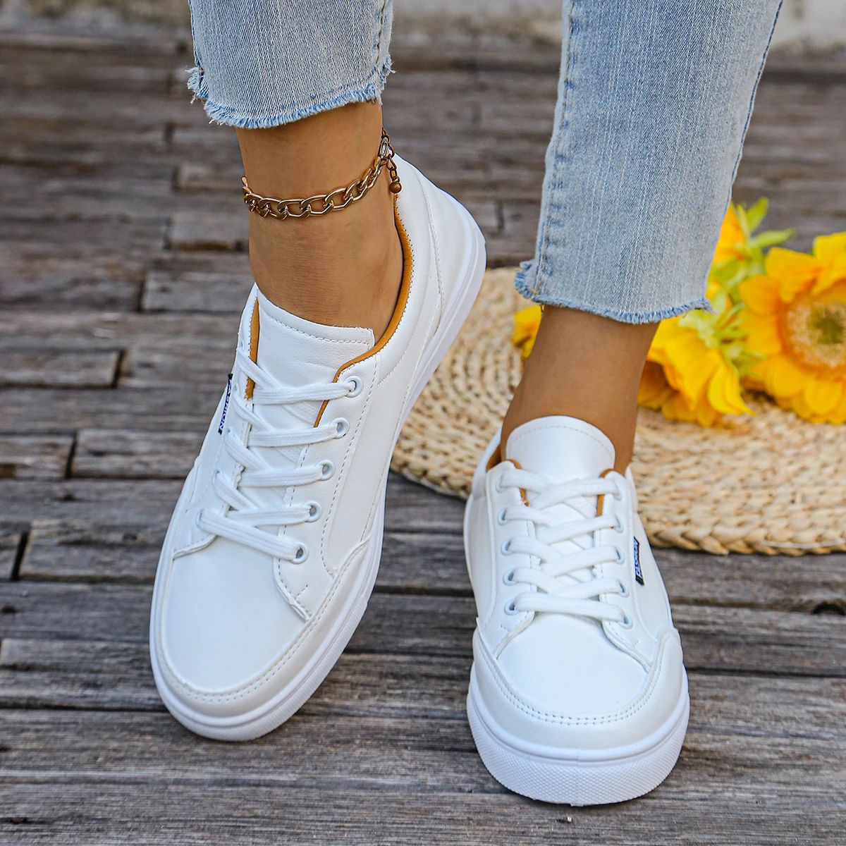Women's Classic Lace-Up Sneakers for Comfortable Everyday Wear Bzqbzx - Women's Low Top Sneakers 1