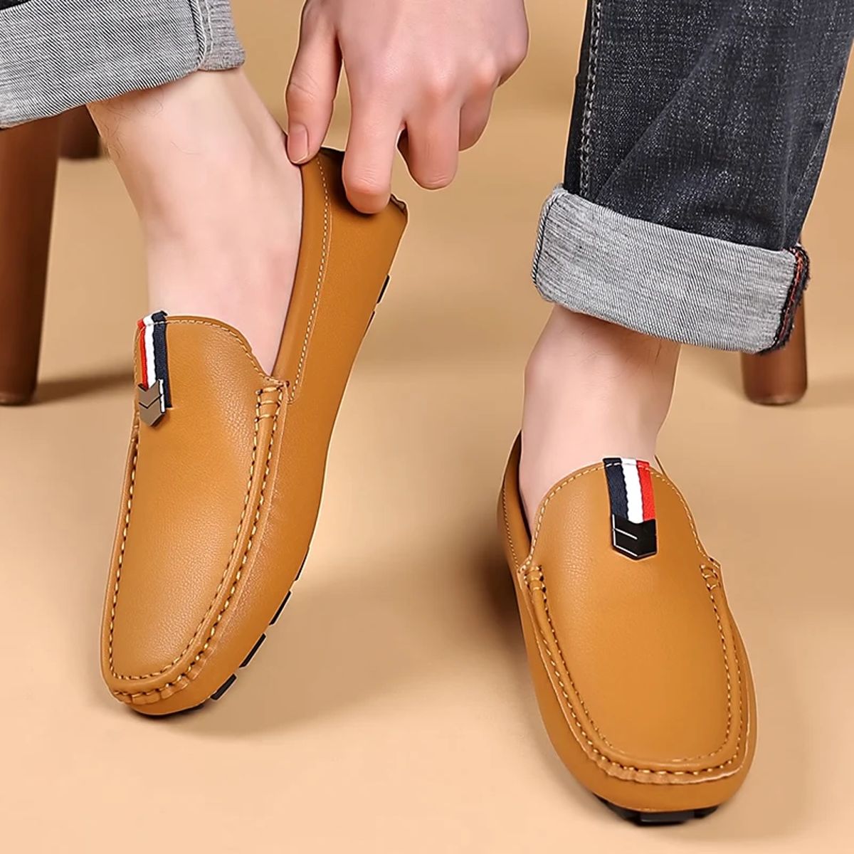Men’s Breathable Leather Loafers Lightweight Anti-Slip Casual Driving Shoes
