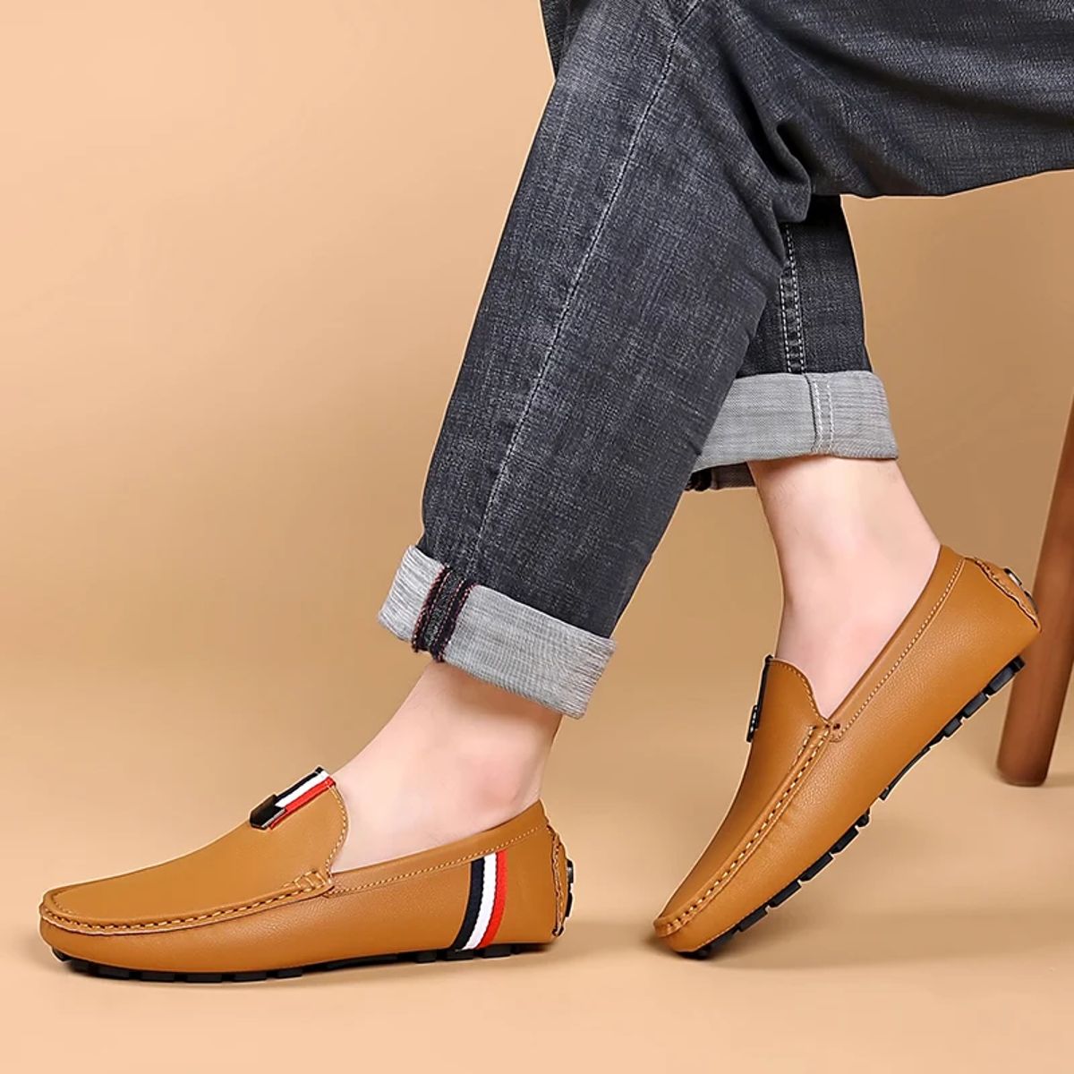 Men’s Breathable Leather Loafers Lightweight Anti-Slip Casual Driving Shoes