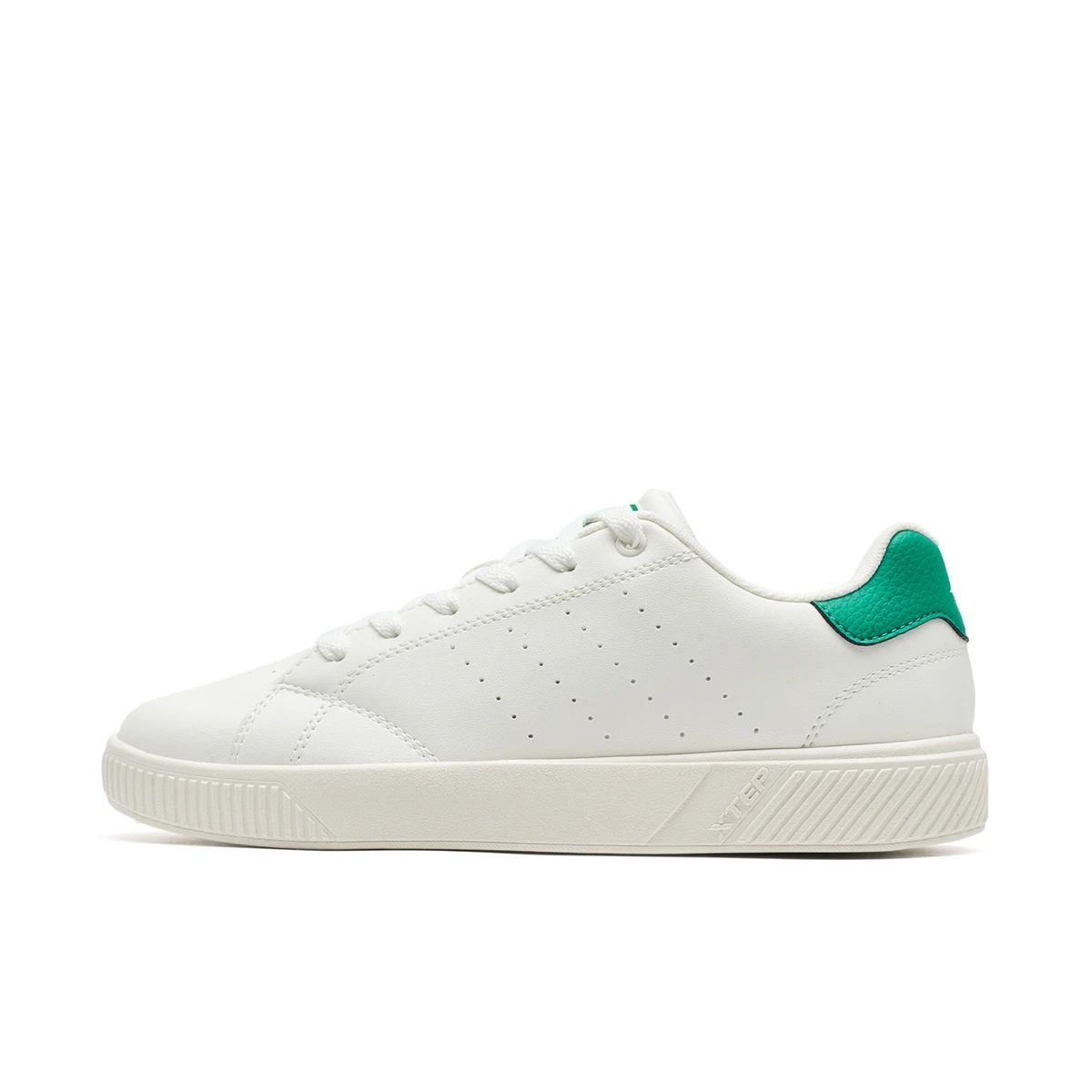 Lightweight Women's Lace-Up Shoes for Everyday Leisure and Comfort Lightweight Women's Lace-Up Shoes for Everyday Leisure and Comfort