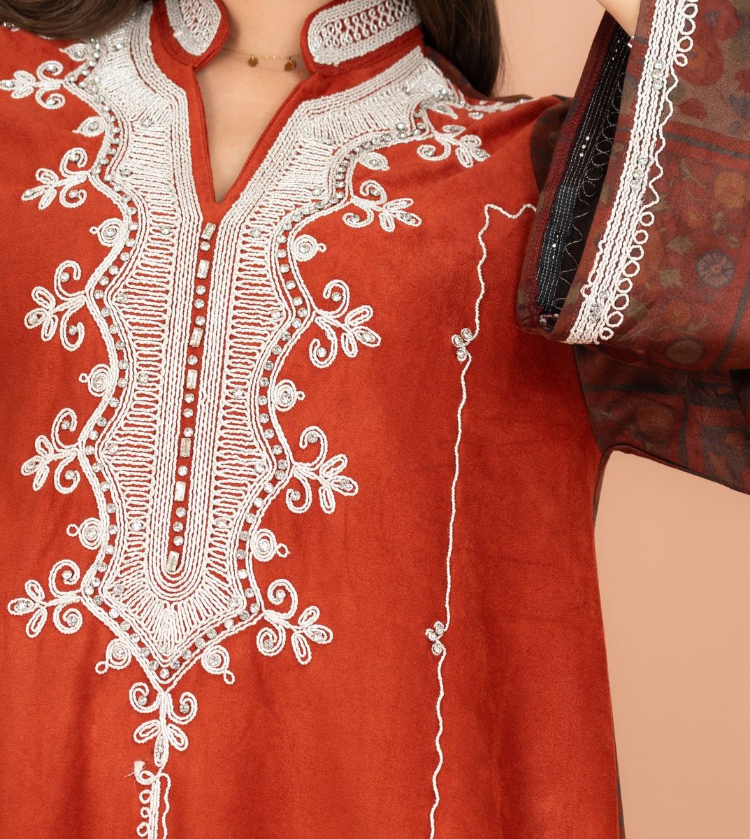 Mandarin Colar White Embroidery Winter Straight Cut Jalabiya IKKXA - Women's Jalabiyas 17