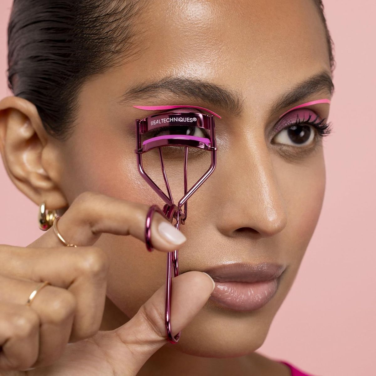 Real Techniques Dual-Ended Eye Brush Set with Eyelash Curler Included Real Techniques Dual-Ended Eye Brush Set with Eyelash Curler Included