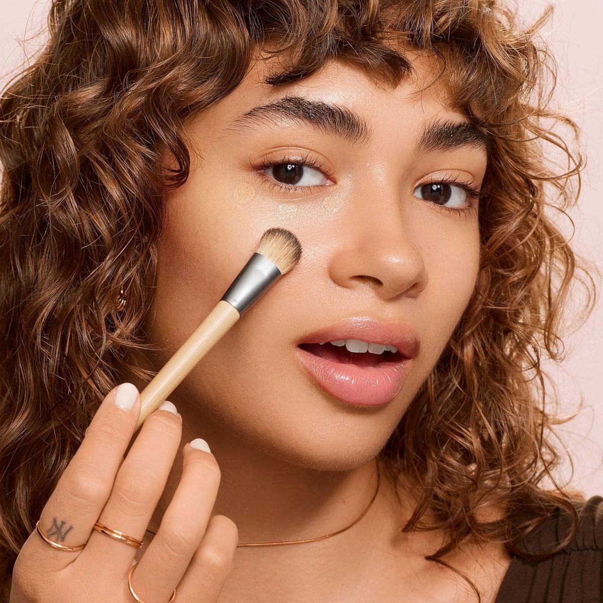 EcoTools Precision Concealer Brush for Under Eyes and Imperfections EcoTools Precision Concealer Brush for Under Eyes and Imperfections