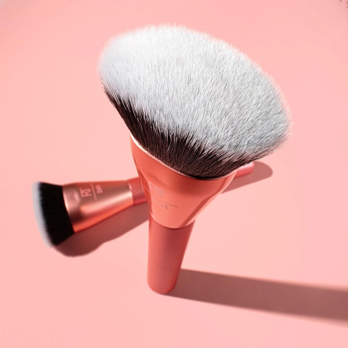 Real Techniques Snatch + Sculpt Contour Brush For Makeup