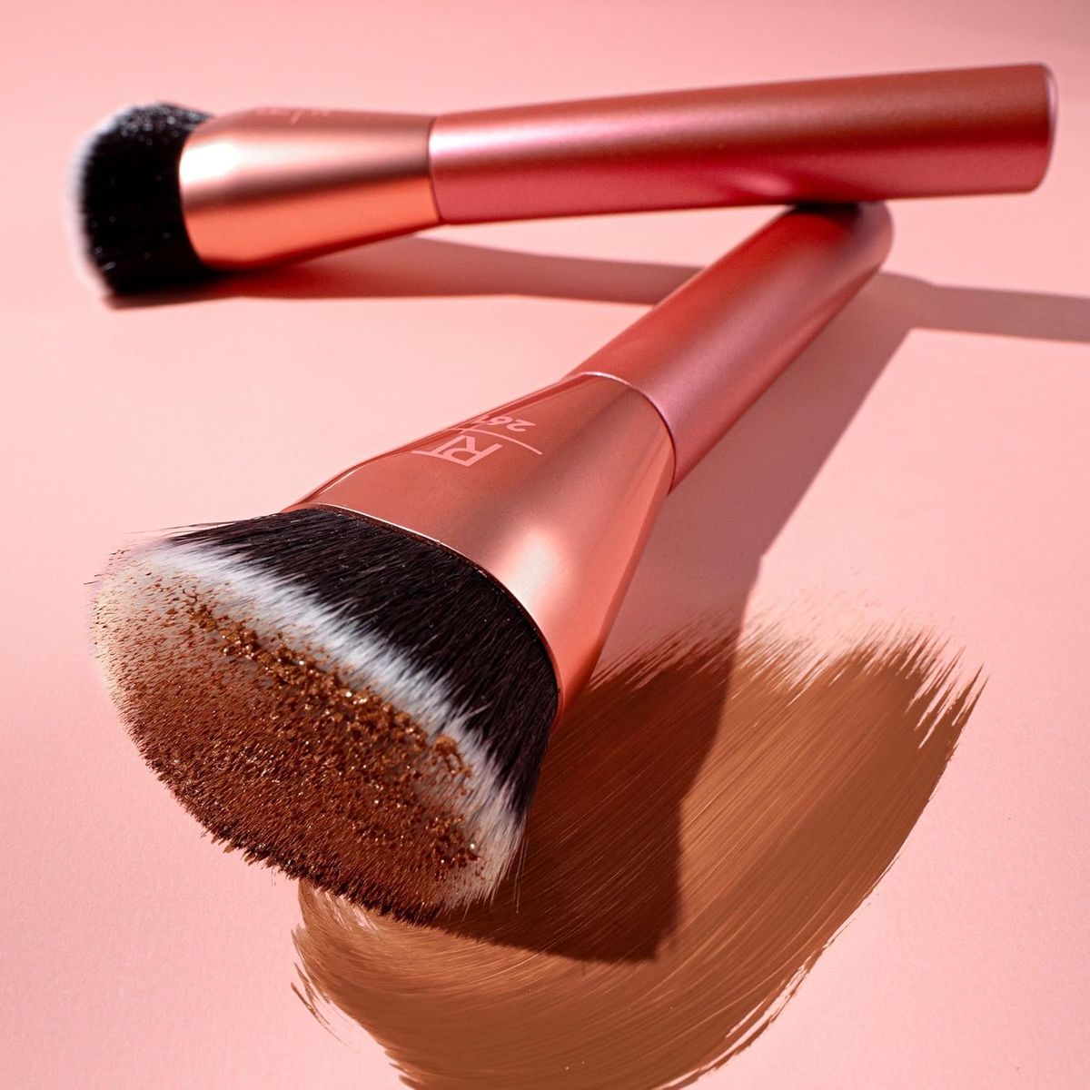 Real Techniques Snatch + Sculpt Contour Brush For Makeup