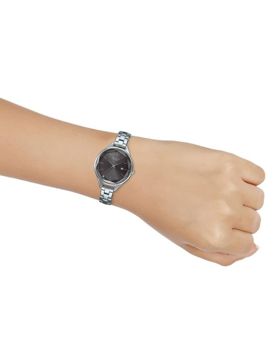 Elegant Casio Women's Analog Watch with Crystal Accent-SHE-4062D-8AUDF Casio - Women's Dress Watches 4