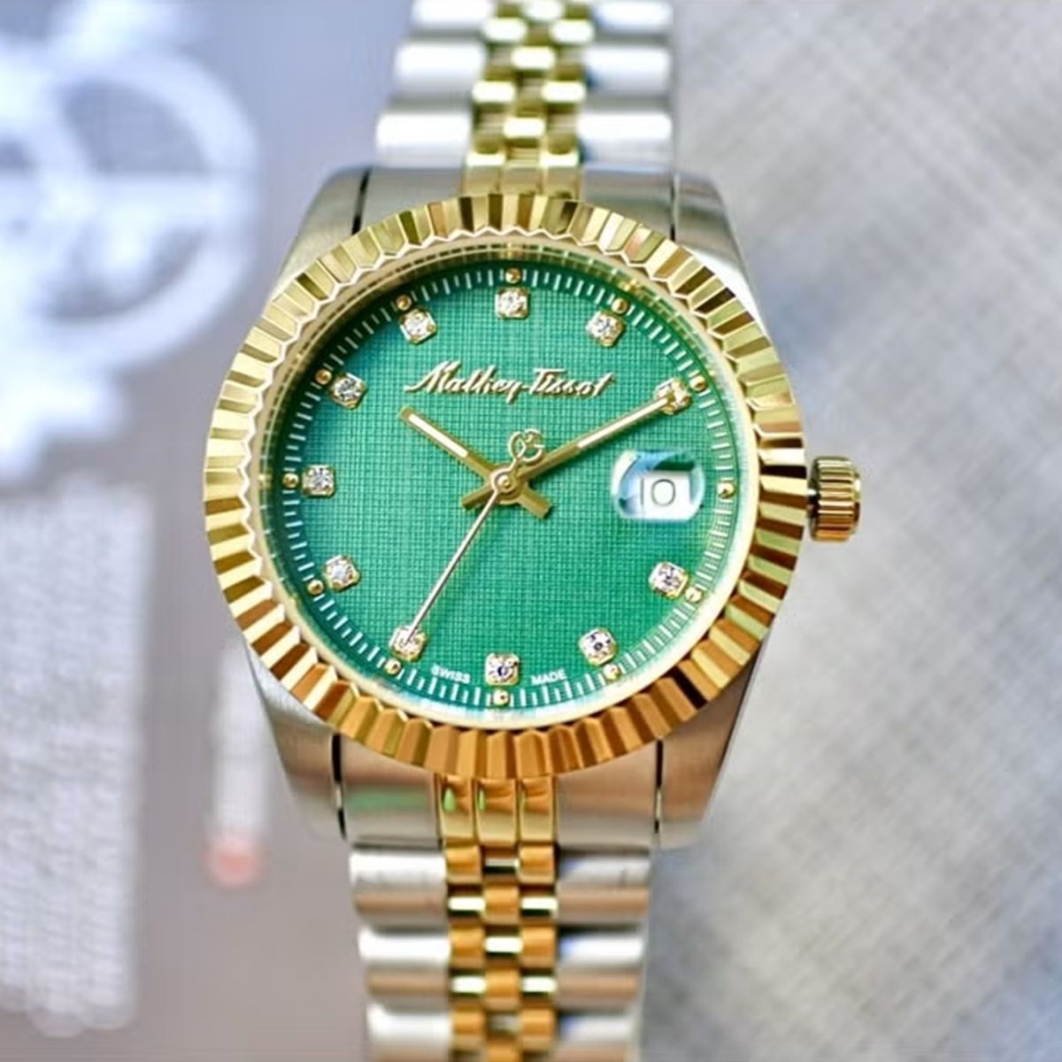 Mathey-Tissot Rolly III Crystal Green Dial Ladies Watch D810BV Mathey-Tissot Rolly III Crystal Green Dial Ladies Watch D810BV