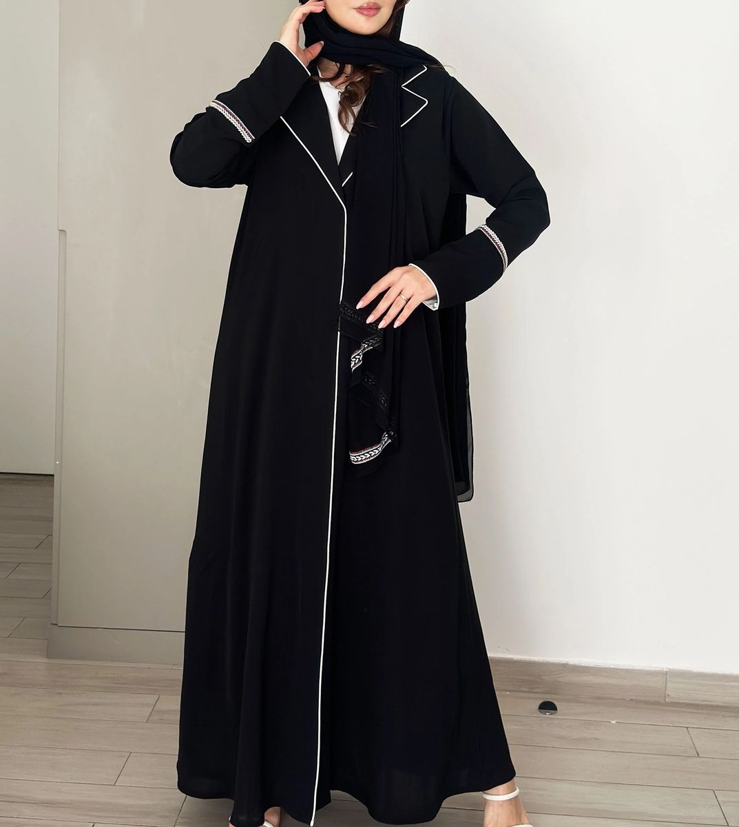 Rosette Abaya - Women's Abayas 3