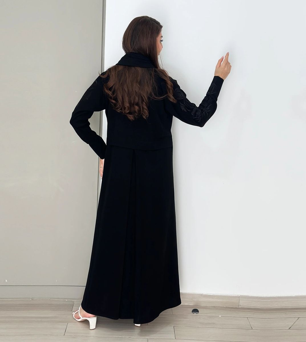 Rosette Abaya - Women's Abayas 3