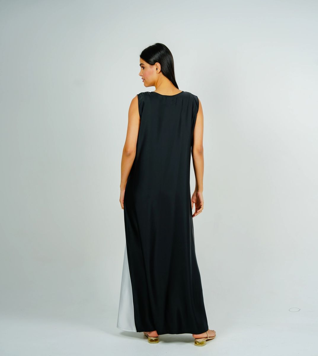 Inner Dress With Pocket Style Rosette Abaya - Women's Abayas 2