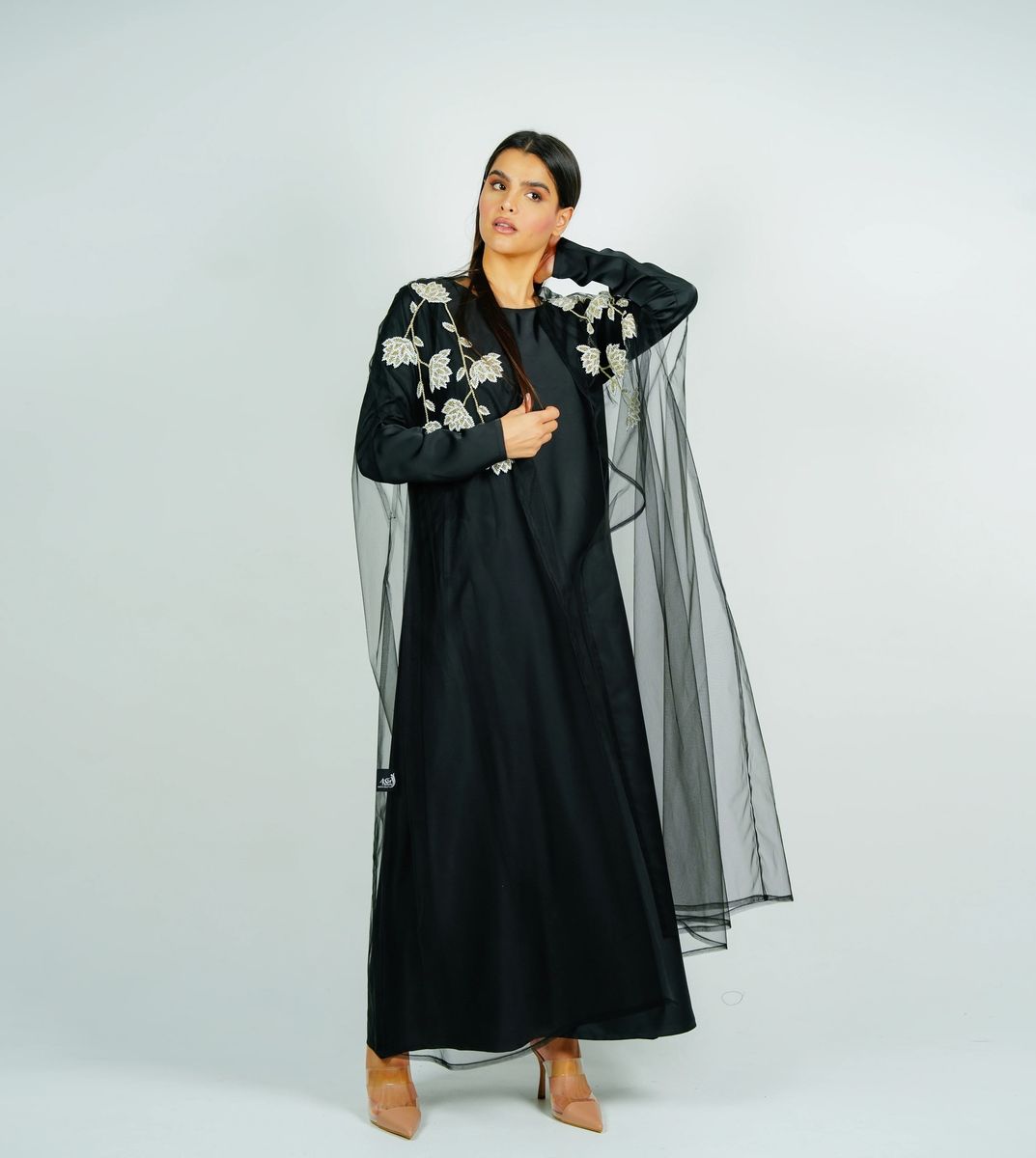 Luxurious Tulip-Embroidered Tulle Abaya with Matching Inner Dress Rosette Abaya - Women's Abayas 2