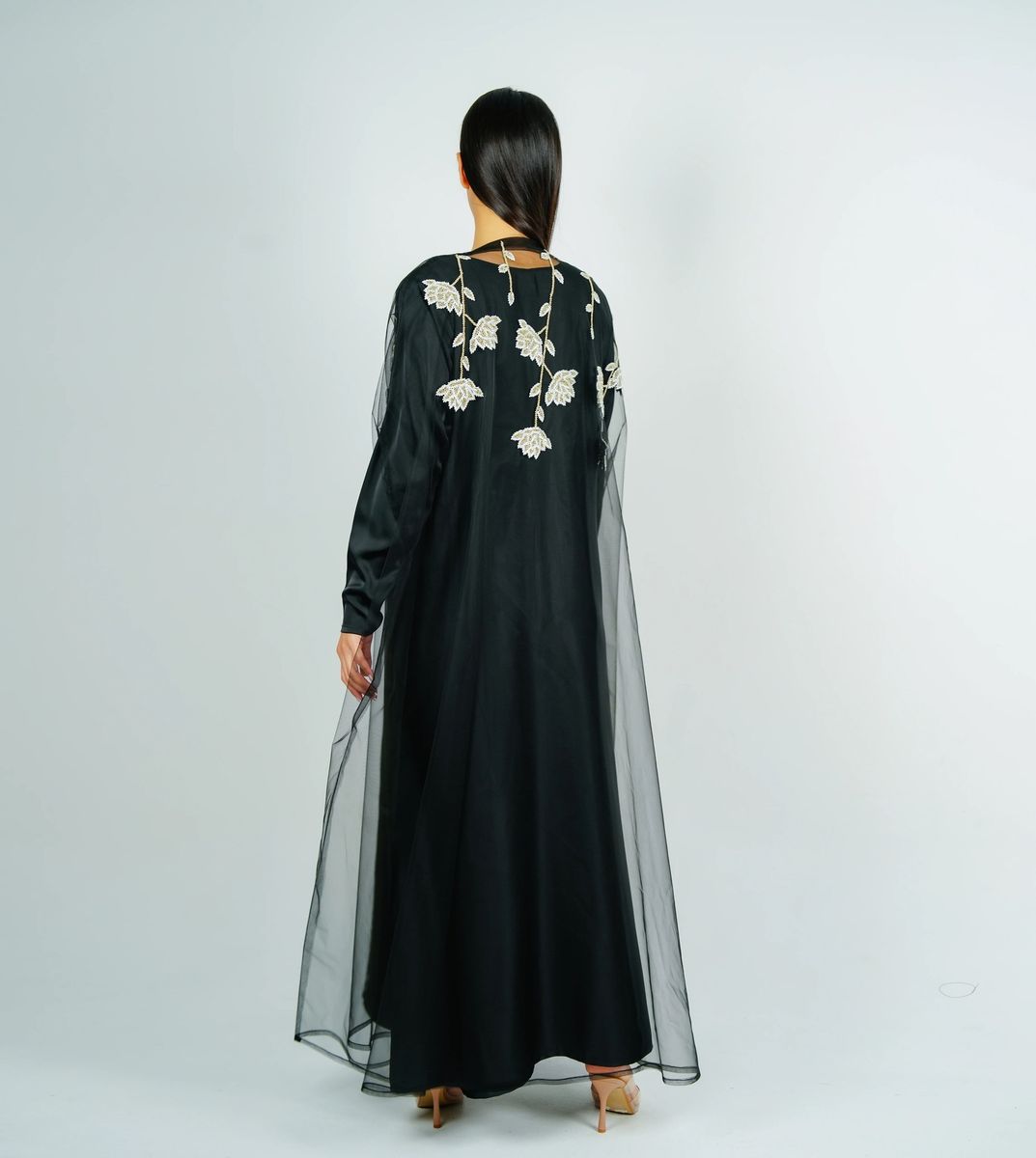 Luxurious Tulip-Embroidered Tulle Abaya with Matching Inner Dress Rosette Abaya - Women's Abayas 4