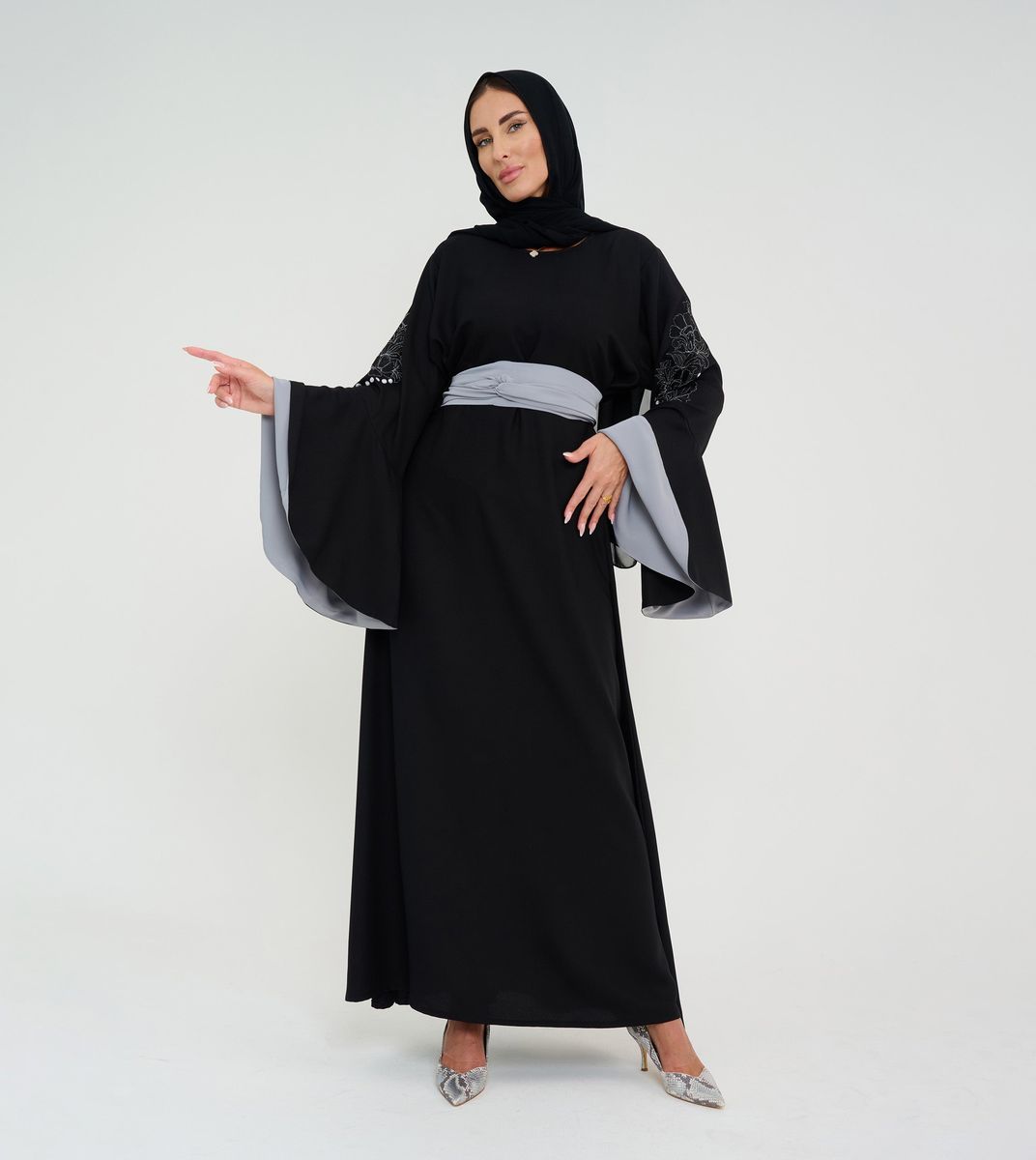 Black Abaya With French Cut Flowing Grey Sleeves With Embroidery