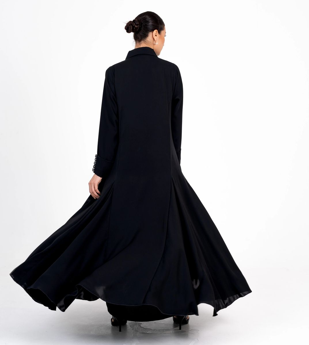 French Abaya With Button Style Rosette Abaya - Women's Abayas 5